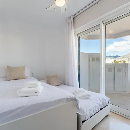 Tropico Carihuela View & Parking