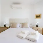 Tropico Carihuela View & Parking * Torremolinos