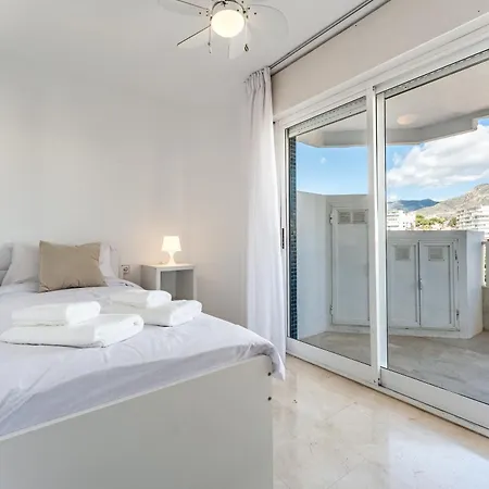 Апартаменты Tropico Carihuela View & Parking Торремолинос