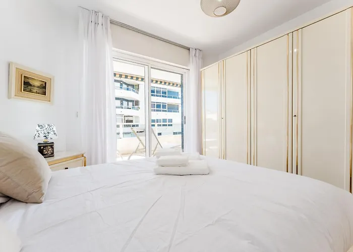 Trópico Carihuela View&parking * Torremolinos